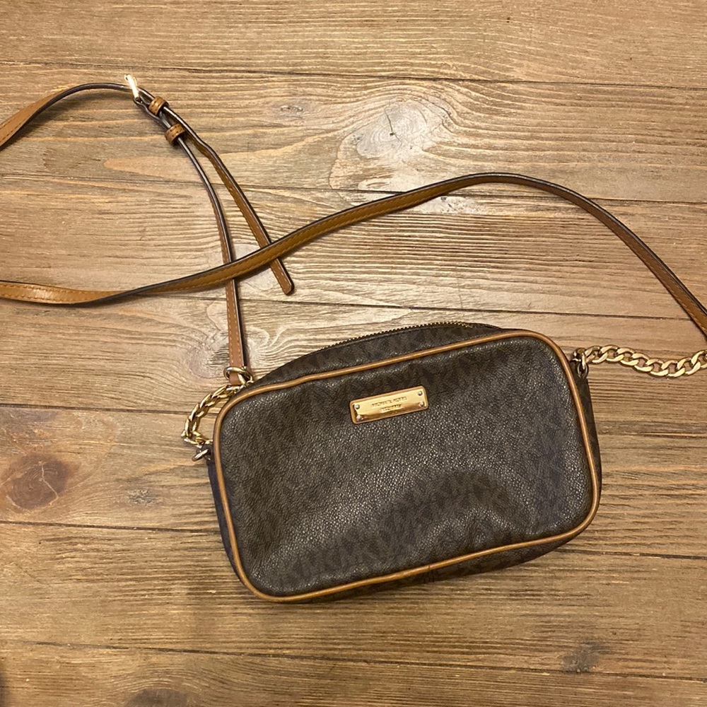 Michael Kors Crossbody Bag